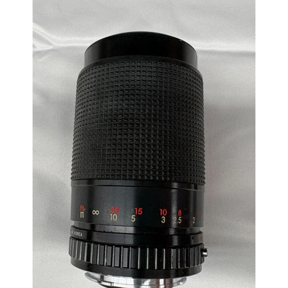 Sakar MC Auto Zoom 80–200mm F4–5.6 Telephoto Lens K Mount With Caps Untested